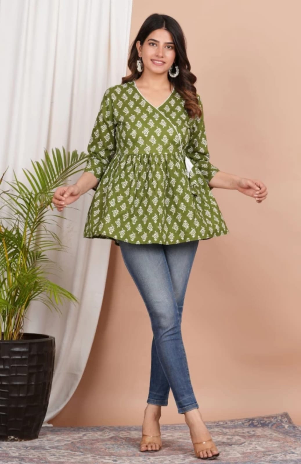 Zarika-Green Printed Peplum Short Kurti