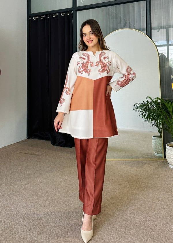 Cord Set white and Mehroon